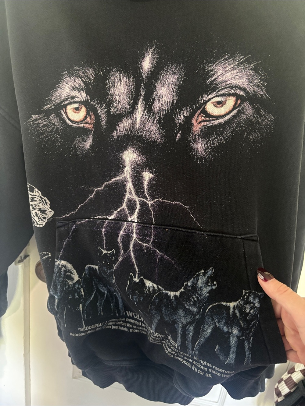 Darc Sport |BlackWolf-Print Hoodie - Picture 3 of 4